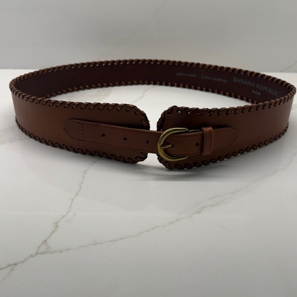 Banana Republic Accessories - Banana Republic Brown Leather Belt
